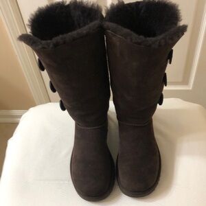UGG BOOTS Brown Size 8